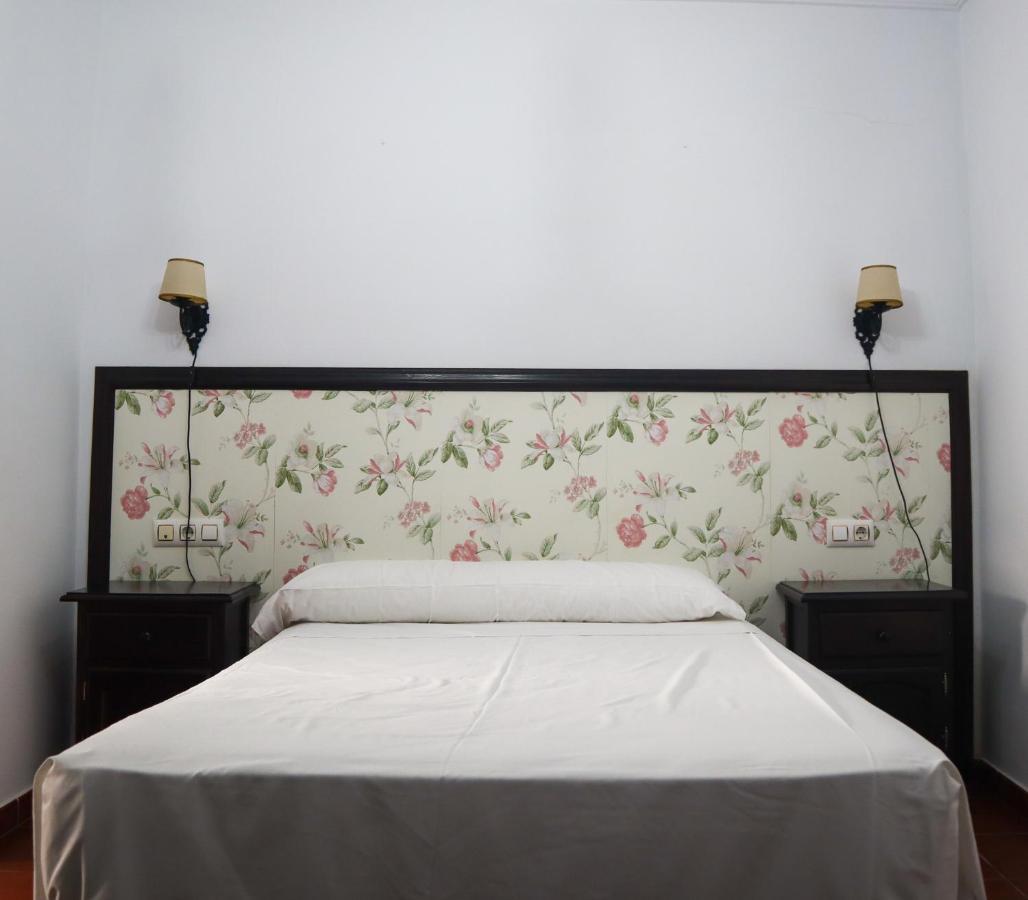Apartamentos Turisticos Casa Cantillo 卡莫纳 外观 照片